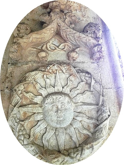 Bas relief soleil lisboa